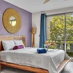 Luxe, Mountain View, Upscale Located Apt At Escalon